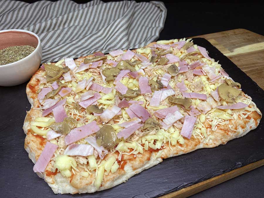 Pizza Pala Cuatro Estaciones